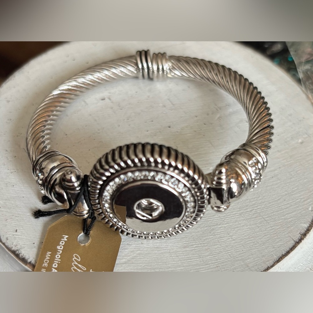 Magnolia & Vine 18mm Snap Bracelet